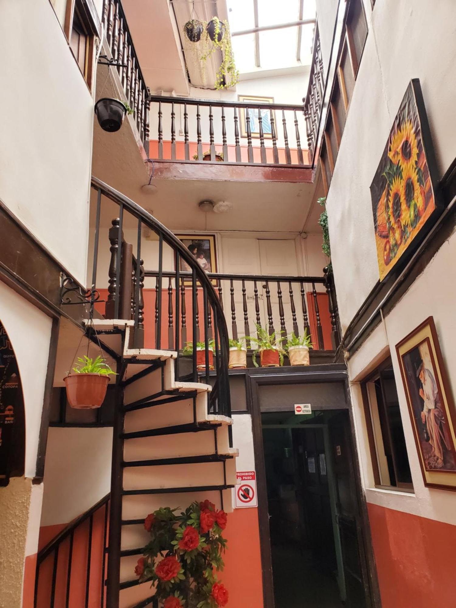 Hostal Juana De Arco Кито Номер фото